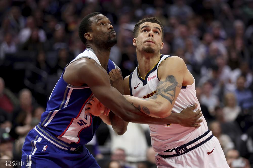 亚历克斯遭 亚历克斯遭